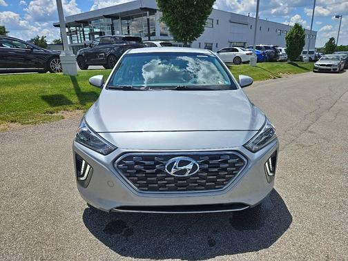 Stellar Silver 2022 Hyundai IONIQ Hybrid SE