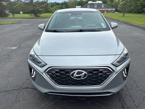 Stellar Silver 2022 Hyundai IONIQ Hybrid SE