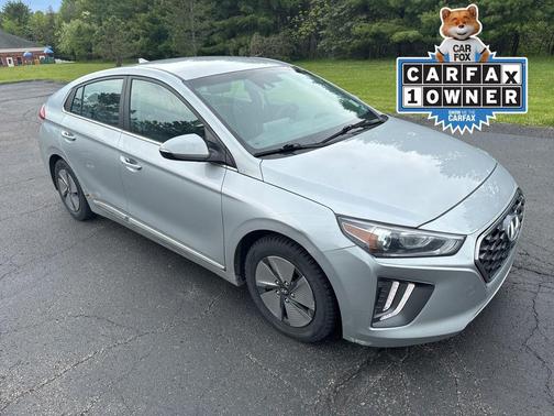 Stellar Silver 2022 Hyundai IONIQ Hybrid SE