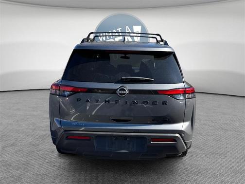 2022 Nissan Pathfinder SV 4WD