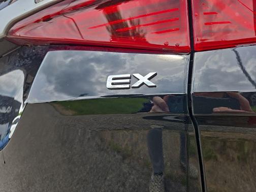 Cherry Black 2021 Kia Seltos EX