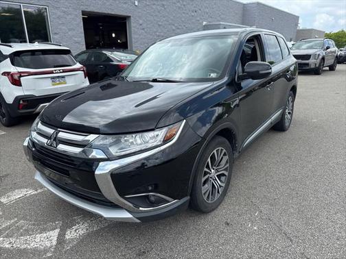 2016 Mitsubishi Outlander SE