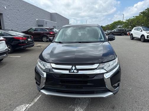 2016 Mitsubishi Outlander SE