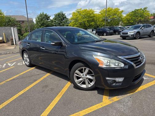 Storm 2015 Nissan Altima 2.5 SV