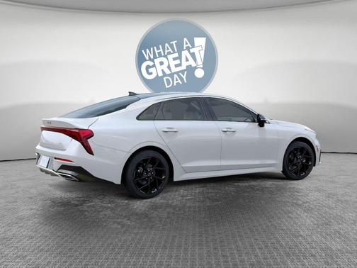 Snow White Pearl 2026 Kia K5 GT-Line AWD