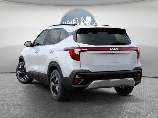 Snow White Pearl 2026 Kia Seltos S
