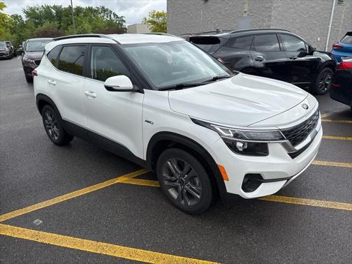 2021 Kia Seltos S