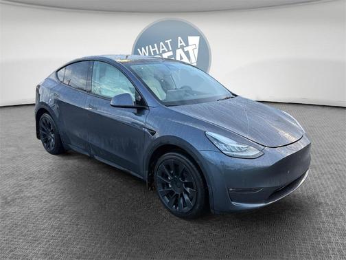 2022 Tesla Model Y Long Range Dual Motor All-Wheel Drive