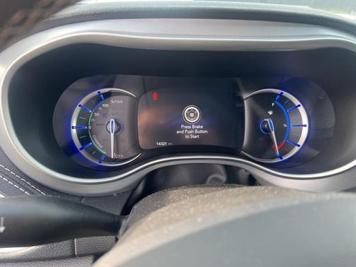 2024 Chrysler Pacifica Hybrid S Appearance Pkg