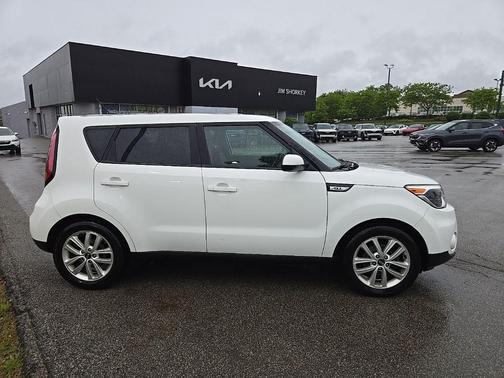 Clear White 2018 Kia Soul +