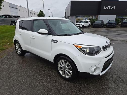 Clear White 2018 Kia Soul +