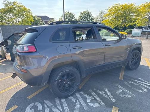 2022 Jeep Cherokee Trailhawk
