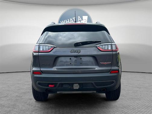2022 Jeep Cherokee Trailhawk