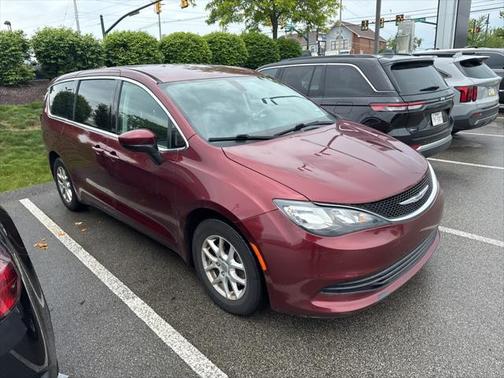 2017 Chrysler Pacifica Touring