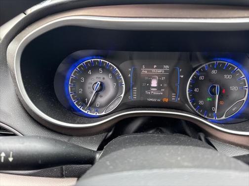 2017 Chrysler Pacifica Touring