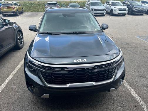 Gravity Gray 2024 Kia Seltos S