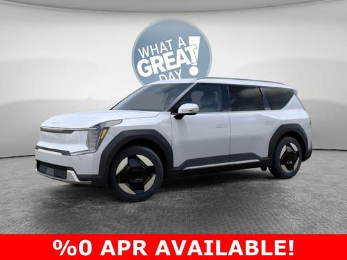 Glacial White Pearl 2026 Kia EV9 Wind