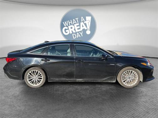 2021 Toyota Avalon Hybrid Limited
