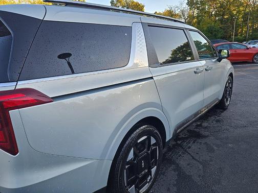Ivory Silver 2026 Kia Carnival EX