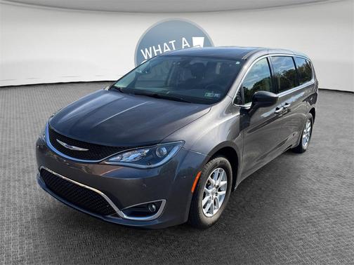 2020 Chrysler Pacifica Touring