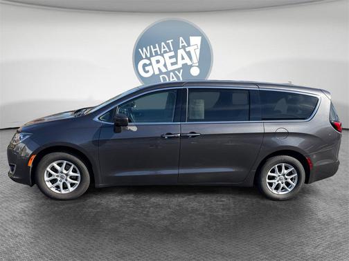 2020 Chrysler Pacifica Touring