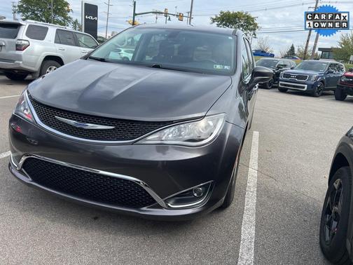 2020 Chrysler Pacifica Touring