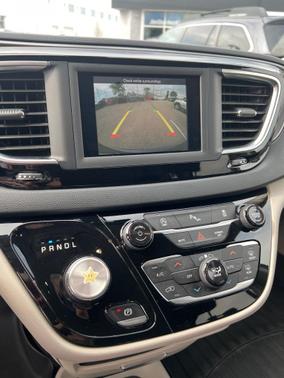 2020 Chrysler Pacifica Touring