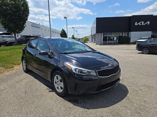 Aurora Black 2017 Kia Forte LX