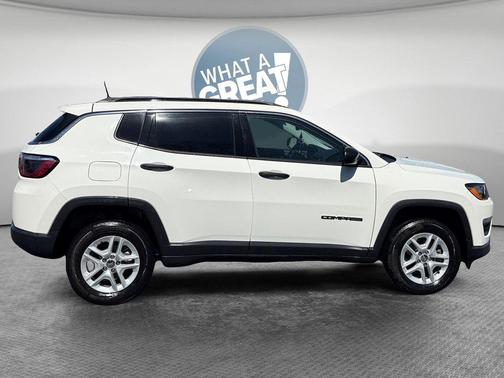 White Clearcoat 2021 Jeep Compass Sport