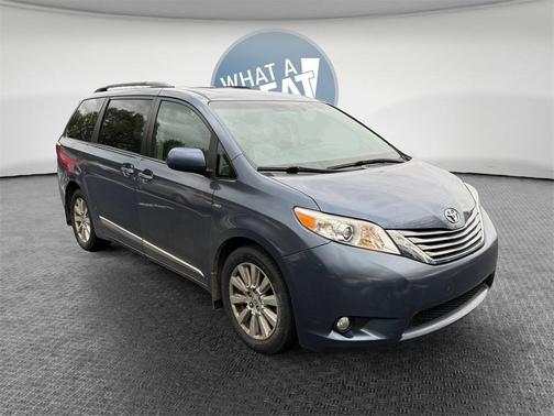 2017 Toyota Sienna XLE