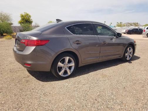 2014 Acura ILX 2.0L Technology