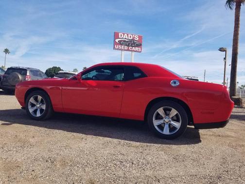 2016 Dodge Challenger SXT