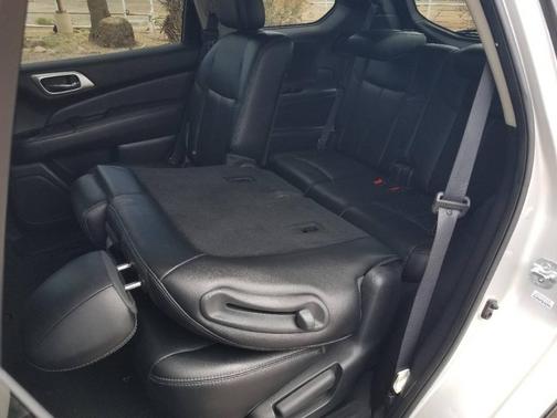 2015 Nissan Pathfinder Platinum