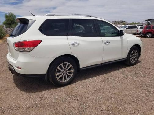 2016 Nissan Pathfinder S