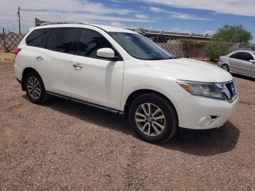 2016 Nissan Pathfinder S