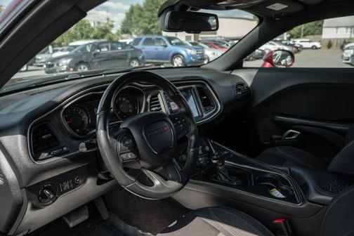 2017 Dodge Challenger SXT
