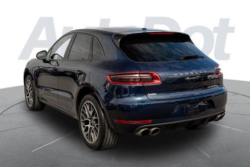 Dark Blue Metallic 2016 Porsche Macan Macan Sport Edition