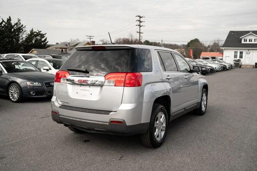 Silver 2015 GMC Terrain SLE-1