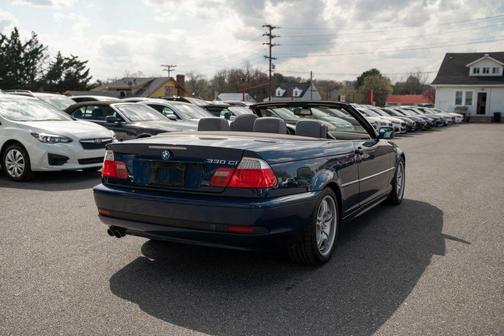 2005 BMW 330 330Ci Convertible 2D