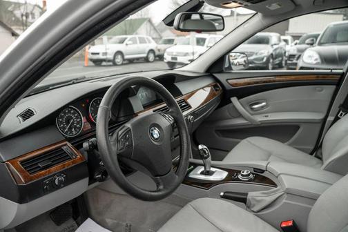 2010 BMW 528 xDrive
