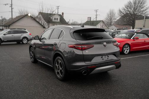 2019 Alfa Romeo Stelvio Ti Sport