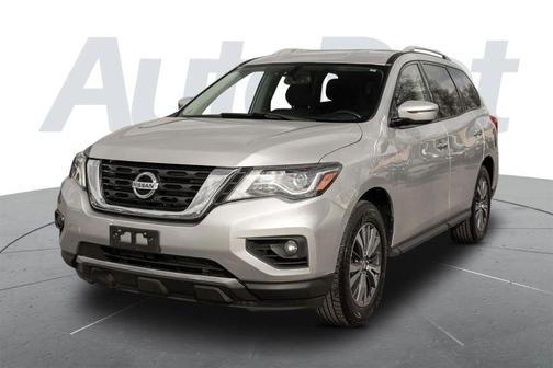 2019 Nissan Pathfinder SV