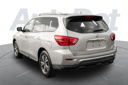 2019 Nissan Pathfinder SV