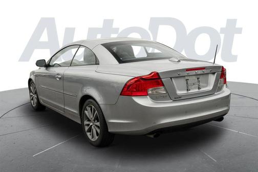 2013 Volvo C70 T5 Premier Plus Convertible 2D