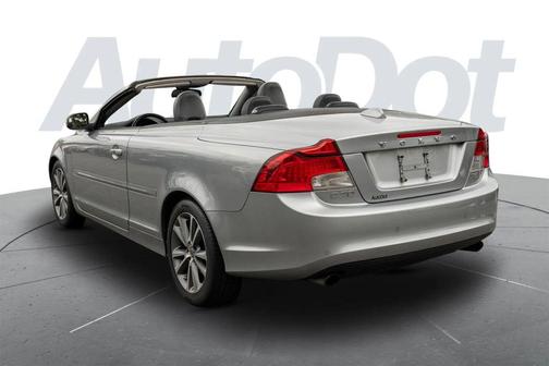2013 Volvo C70 T5 Premier Plus Convertible 2D