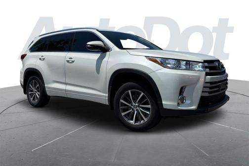 Blizzard Pearl 2018 Toyota Highlander XLE
