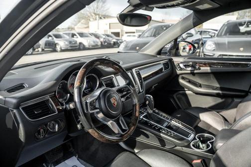 2015 Porsche Macan S