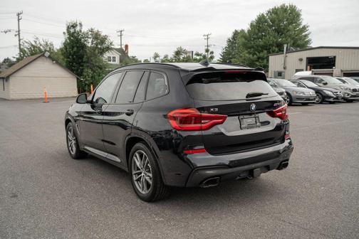 Black 2018 BMW X3 M40i