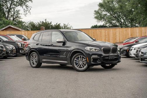 Black 2018 BMW X3 M40i
