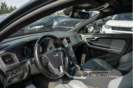 2014 Volvo S60 T6 Platinum
